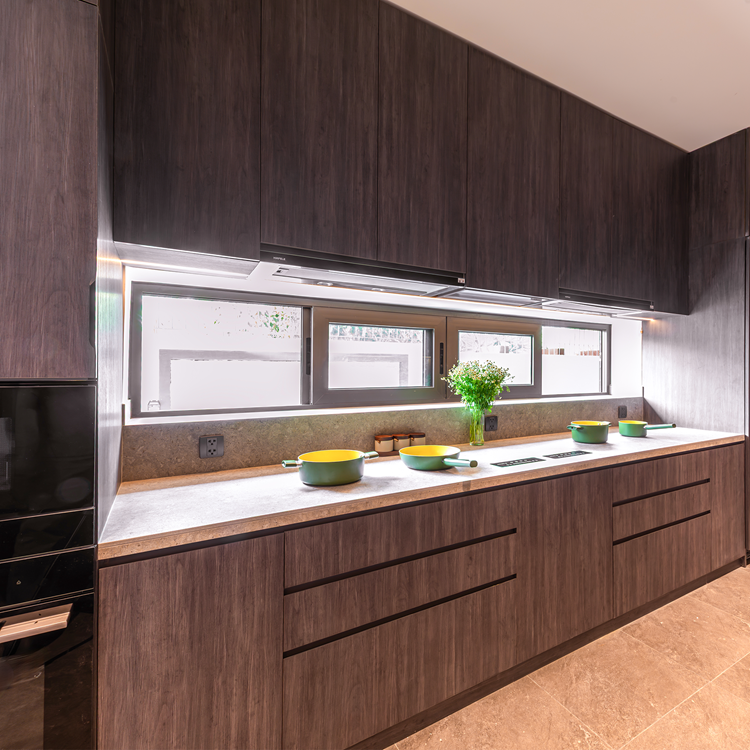 Seamless countertop integrated with Kartchen Invisible Induction